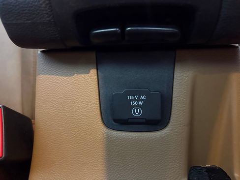 Used 2017 Jeep Wrangler Unlimited Rubicon w/ Connectivity Group AWD/4WD image 32