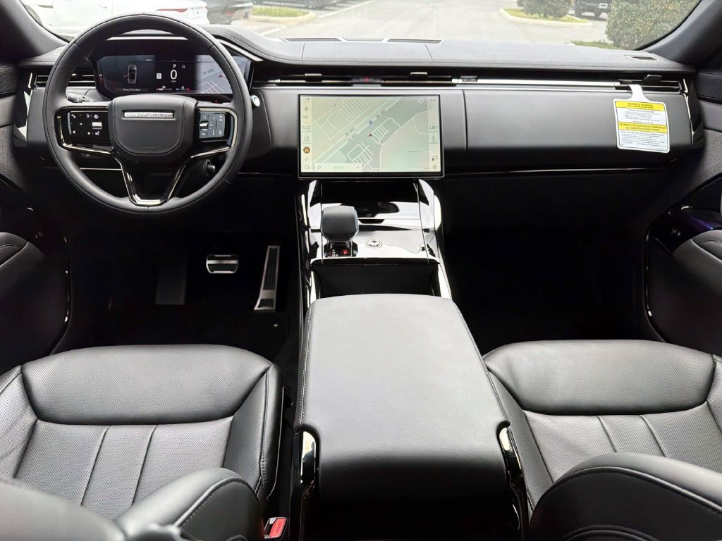 Used 2026 Land Rover Range Rover Sport Dynamic SE AWD/4WD image 14