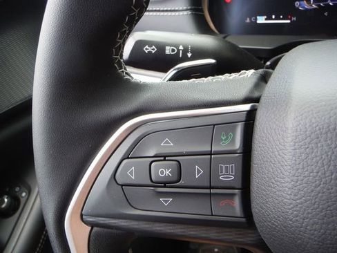 New 2025 Jeep Grand Cherokee L Altitude AWD/4WD image 30