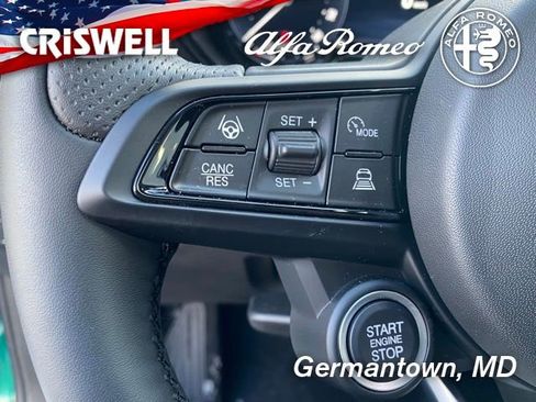 New 2025 Alfa Romeo Tonale w/ Premium Package image 22