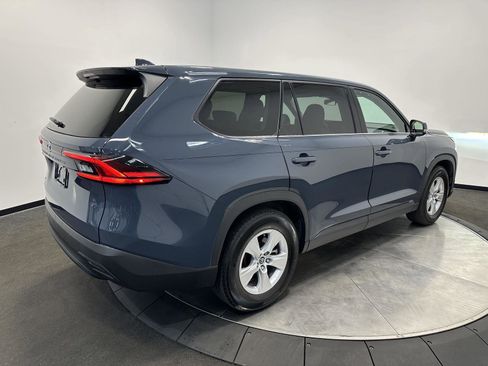 Used 2025 Toyota Grand Highlander AWD image 7