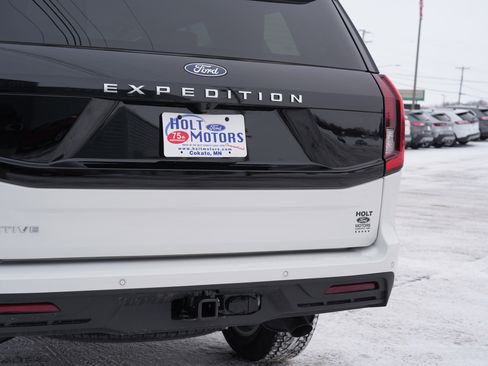 New 2026 Ford Expedition Active image 11