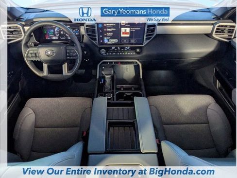 Used 2025 Toyota Tundra Limited image 14