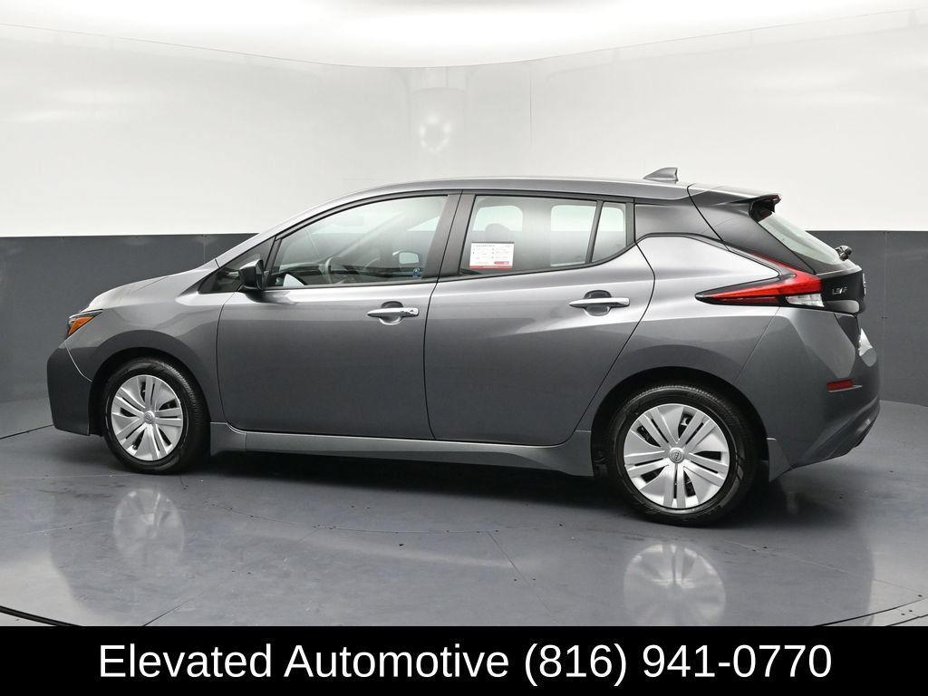 Used 2025 Nissan Leaf S FWD image 26