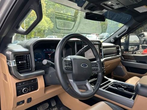 Used 2024 Ford F350 Lariat w/ Lariat Ultimate Package AWD/4WD image 30