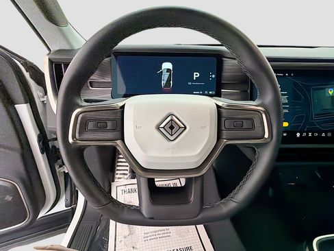 Used 2023 Rivian R1S Adventure image 40