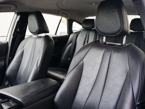 Used 2022 Toyota Mirai XLE image 10