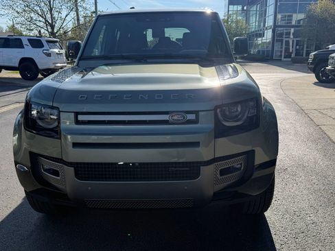 Used 2023 Land Rover Defender 110 X-Dynamic SE AWD/4WD image 9