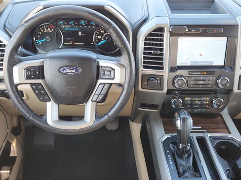 Used 2015 Ford F150 Lariat w/ Equipment Group 501A Mid image 29