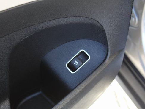 Used 2022 Mercedes-Benz GLE 350 4MATIC image 37