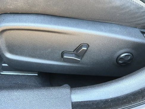 Used 2019 Dodge Charger Scat Pack RWD image 16