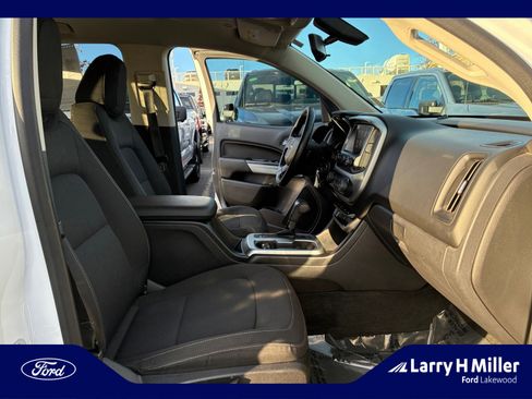 Used 2016 Chevrolet Colorado LT w/ LT Convenience Package image 19