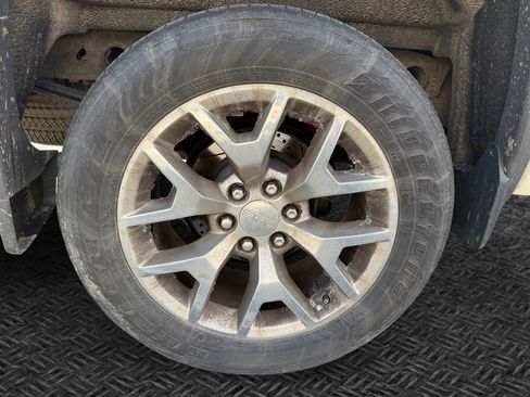 Used 2015 GMC Sierra 1500 SLT w/ SLT Crew Cab Value Package image 11