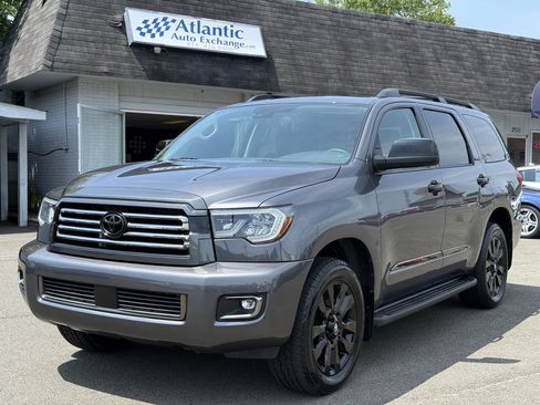 Used 2022 Toyota Sequoia Nightshade AWD/4WD image 4