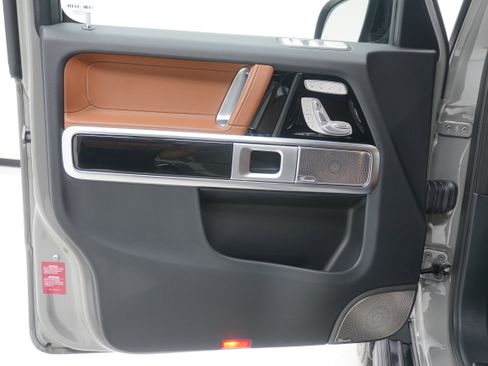 Used 2024 Mercedes-Benz G 550 image 16