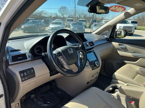 Used 2014 Honda Odyssey Touring image 10