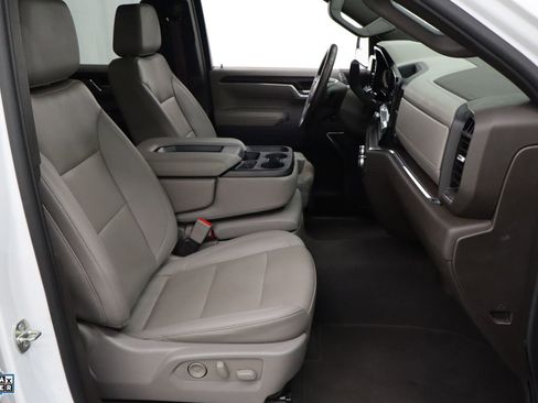 Used 2024 GMC Sierra 1500 SLT image 27