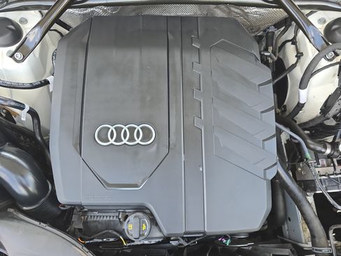 Used 2023 Audi Q5 2.0T Prestige w/ Prestige Package AWD/4WD image 31