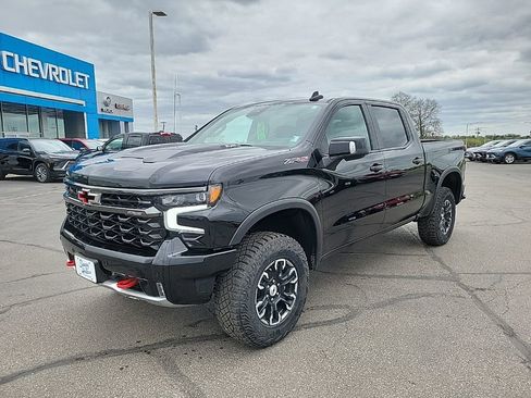 Used 2026 Chevrolet Silverado 1500 ZR2 AWD/4WD image 1