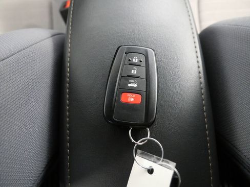 Used 2022 Toyota Corolla SE image 26