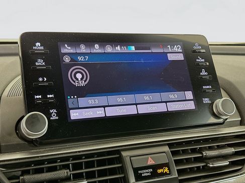 Used 2018 Honda Accord Sport image 21