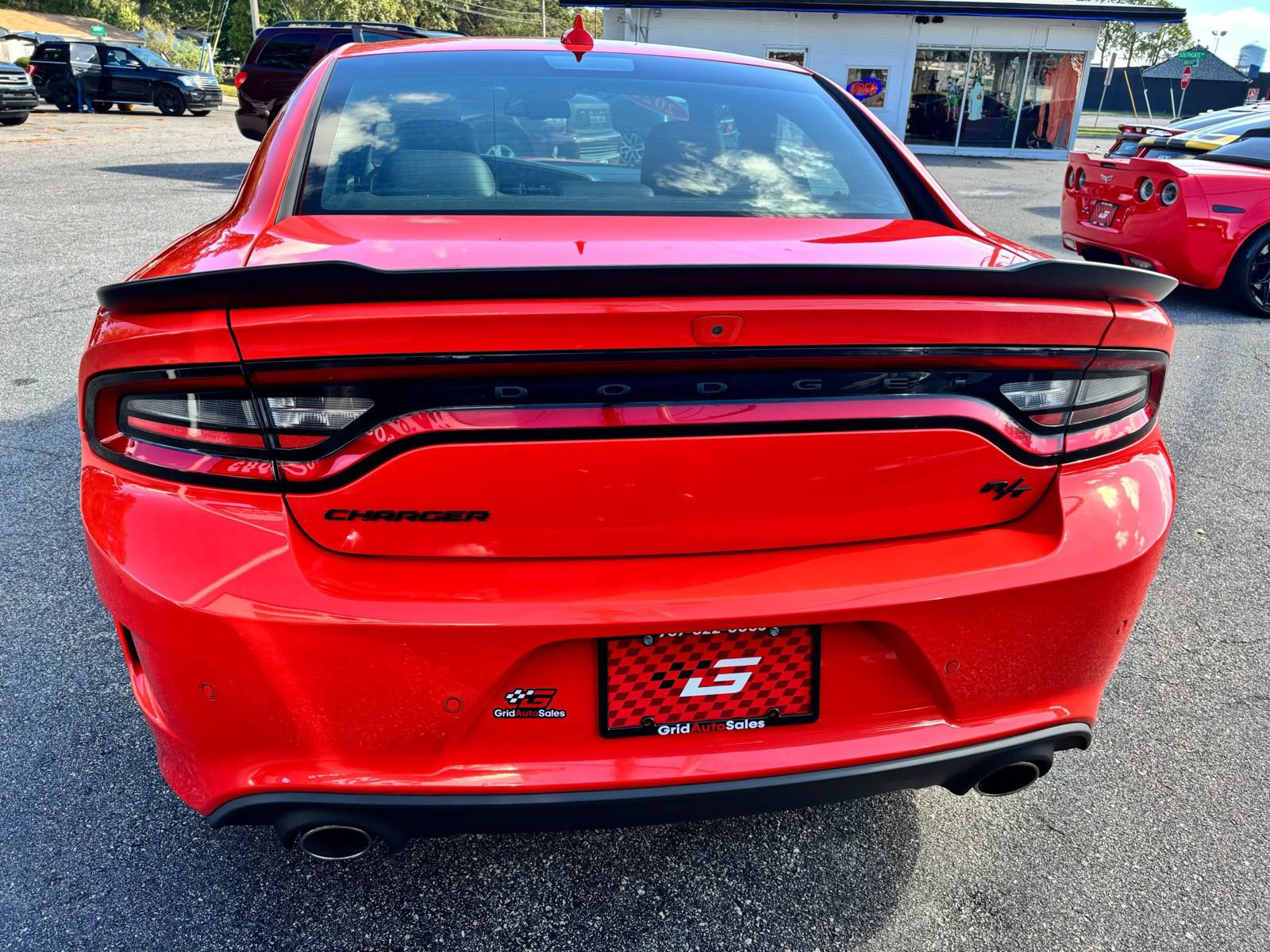 Used 2022 Dodge Charger R/T w/ Plus Group RWD image 4