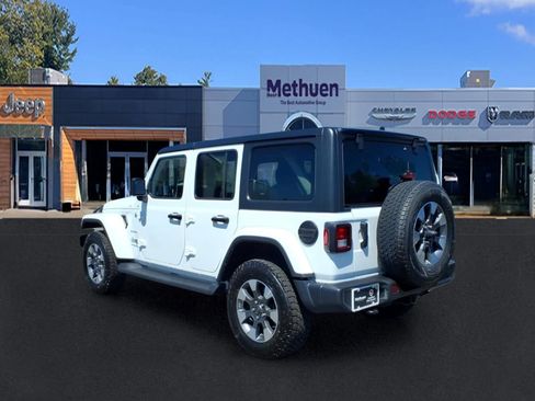 Used 2022 Jeep Wrangler Unlimited Sahara w/ Cold Weather Group AWD/4WD image 7