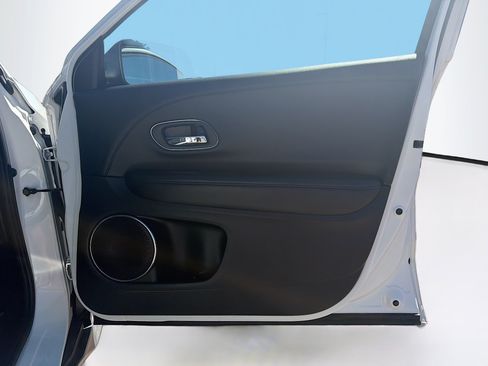 Used 2019 Honda HR-V EX-L image 31