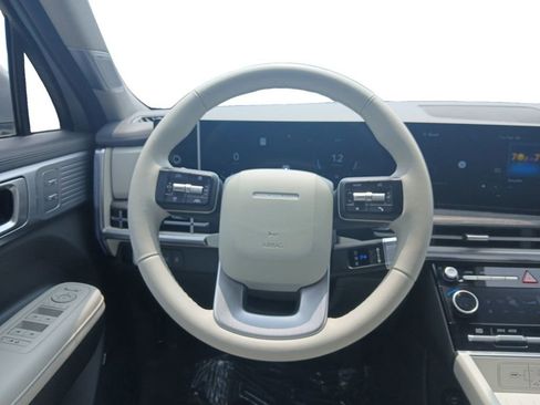 Used 2025 Hyundai Santa Fe Limited FWD image 12