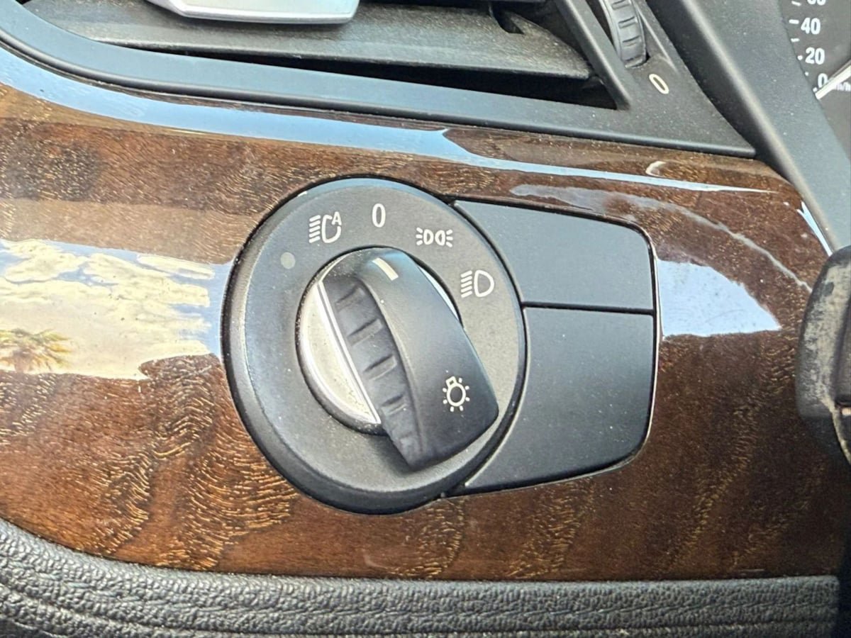 Used 2012 BMW Z4 sDrive35i RWD image 54