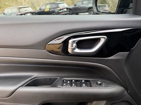 New 2026 Jeep Compass Latitude image 15