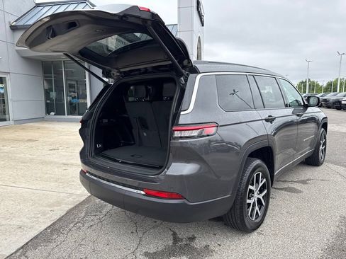 Used 2024 Jeep Grand Cherokee L Limited AWD/4WD image 15