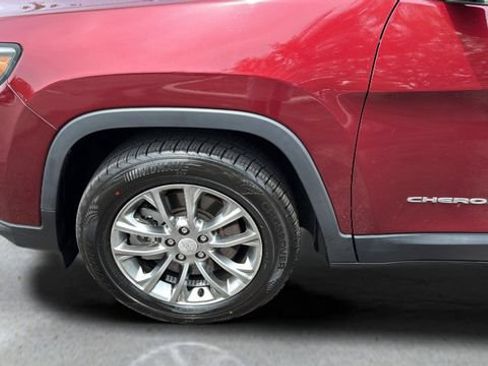 Used 2021 Jeep Cherokee Latitude Lux w/ Sun & Sound Group FWD image 34