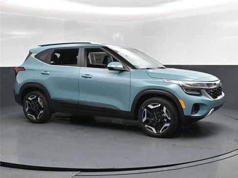 New 2026 Kia Seltos SX w/ SX Sunroof Package image 2
