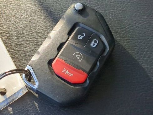 Used 2025 Jeep Wrangler Sahara 4xe image 28