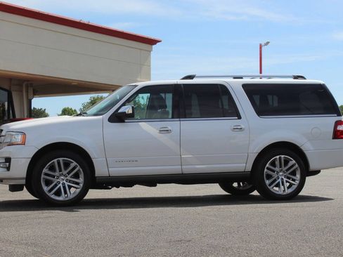 Used 2017 Ford Expedition EL Platinum AWD/4WD image 5