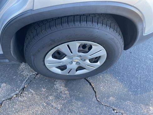 Used 2017 Chevrolet Trax LS w/ LPO, Cargo Package image 19