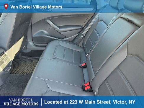 Used 2019 Volkswagen Passat 2.0T Wolfsburg w/ Wheels & Sunroof Package FWD image 25