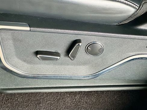 Used 2022 Ford F150 Raptor w/ Equipment Group 801A High image 13