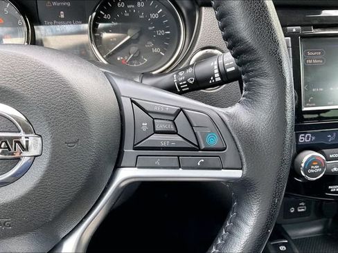 Certified 2021 Nissan Rogue Sport SV w/ Technology Package FWD image 17
