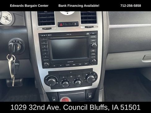 Used 2006 Chrysler 300 C w/ Navigation & Sound Group II image 21