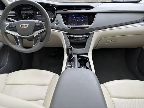 Certified 2023 Cadillac XT5 Premium Luxury image 23