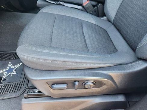 Used 2022 Chevrolet Silverado 1500 LT w/ Z71 Off-Road Package image 27