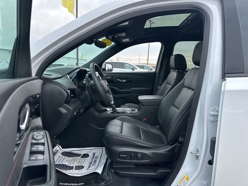 Used 2023 Chevrolet Traverse RS AWD/4WD image 8