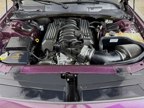 Used 2020 Dodge Challenger R/T Scat Pack w/ Scat Pack Stripe RWD image 27