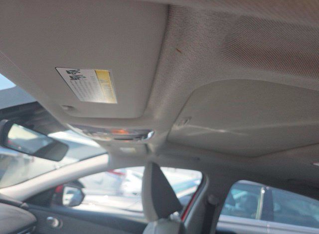 Used 2025 Hyundai Elantra Limited FWD image 11