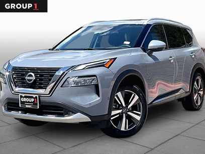 Certified 2022 Nissan Rogue Platinum w/ Head-Up Display Package