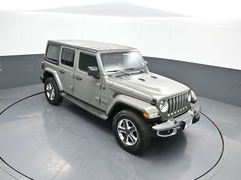 Used 2021 Jeep Wrangler Unlimited Sahara w/ Safety Group image 40