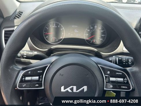 Certified 2023 Kia Seltos LX AWD/4WD image 17