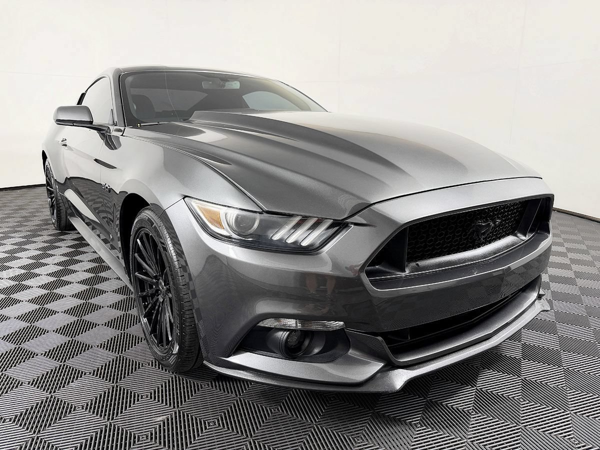 Used 2016 Ford Mustang GT w/ Black Accent Package RWD image 5